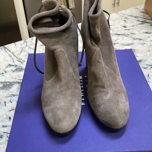 Stuart Weitzman suede back tie grey booties